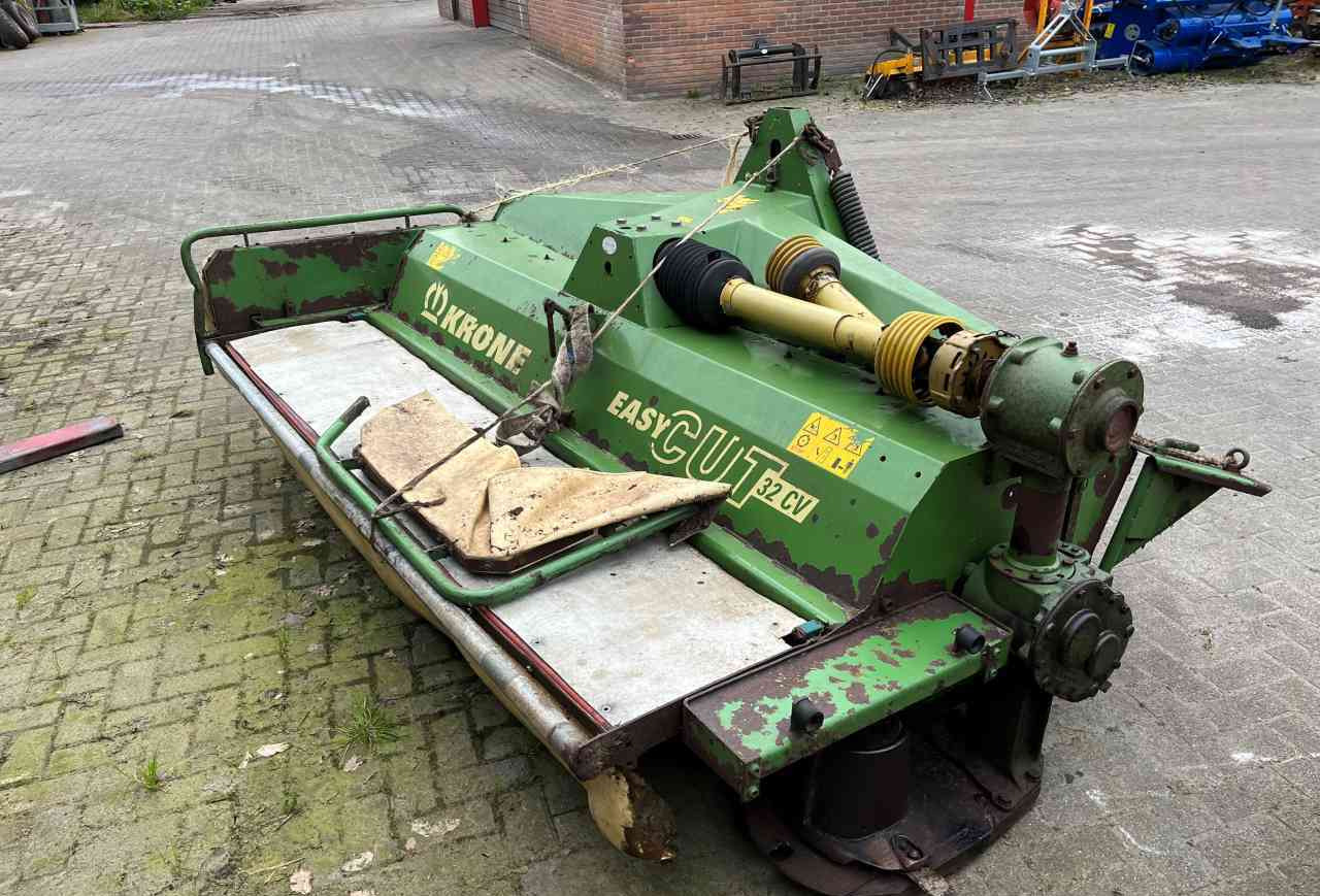 Krone Easycut 320 CV frontmaaier weidebouwmachines - Segadora: foto 2 Krone Easycut 320 CV frontmaaier weidebouwmachines - Segadora: foto 2