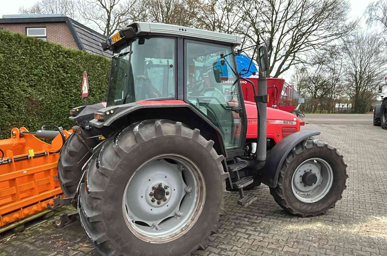Massey Ferguson 6270 Dynashift tractoren - Tractor: foto 4 Massey Ferguson 6270 Dynashift tractoren - Tractor: foto 4