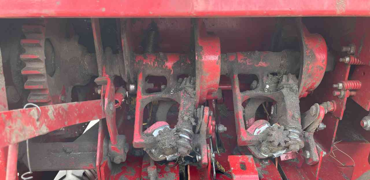 New Holland 570 Balepers pers pakkenperk weidebouwmachines - Empacadora de pacas cuadradas: foto 5 New Holland 570 Balepers pers pakkenperk weidebouwmachines - Empacadora de pacas cuadradas: foto 5