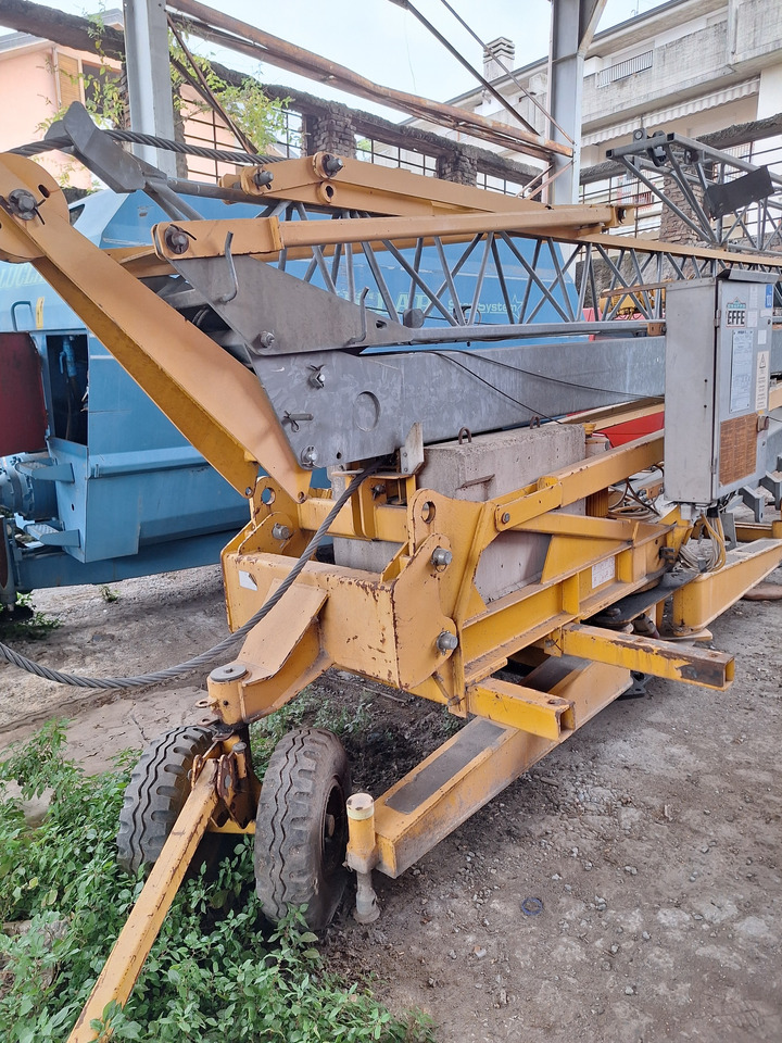 POTAIN HD10A - Grúa automontante: foto 1 POTAIN HD10A - Grúa automontante: foto 1