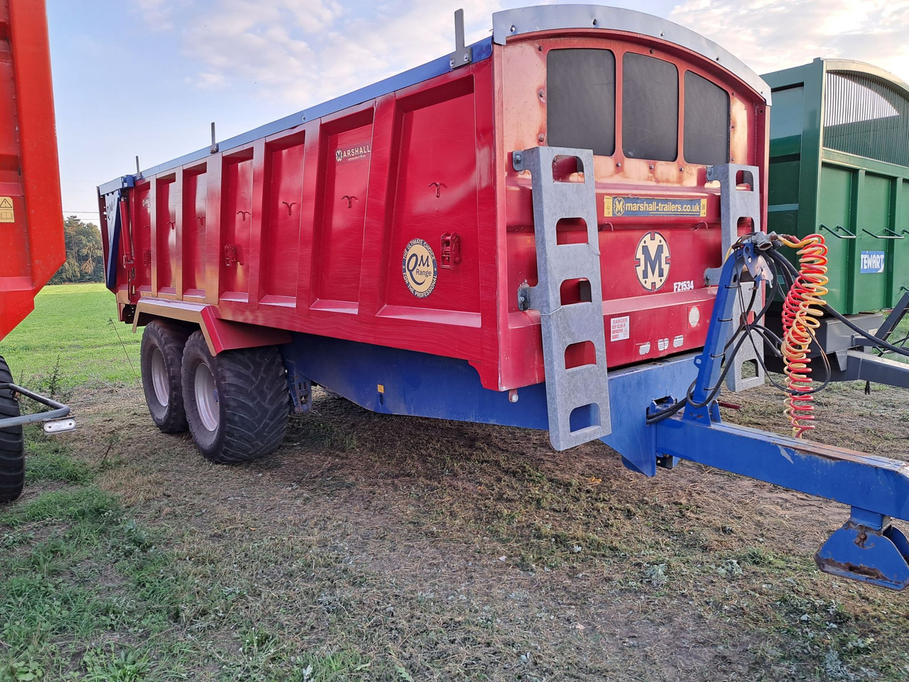Przyczepa skorupowa Marshall 15 ton - Remolque agrícola: foto 1 Przyczepa skorupowa Marshall 15 ton - Remolque agrícola: foto 1