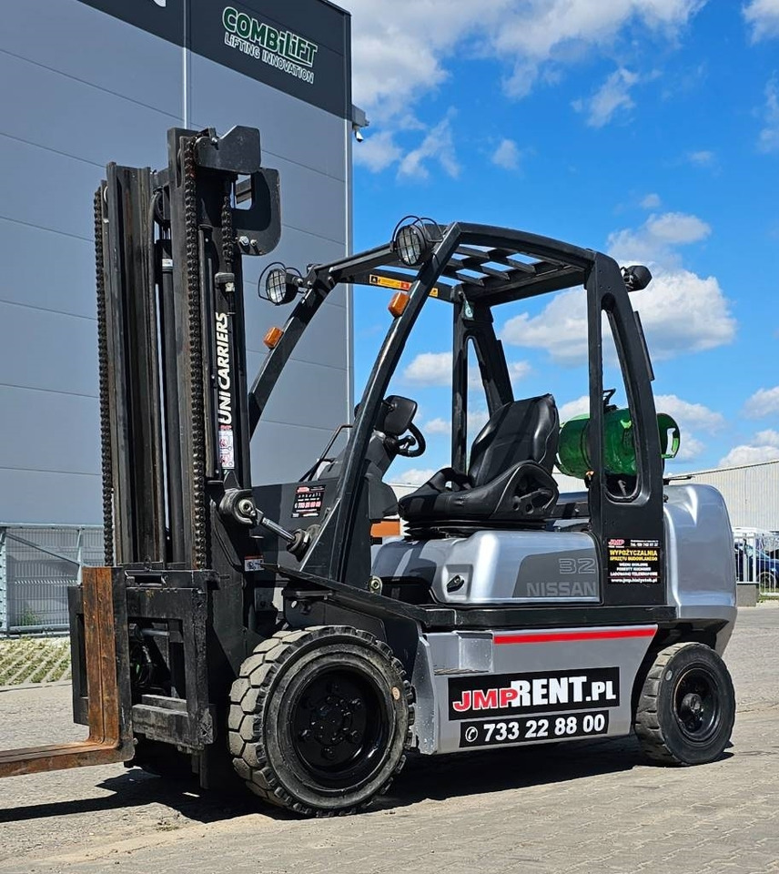 Nissan UG1D2A32LQ - Carretilla elevadora de gas: foto 2 Nissan UG1D2A32LQ - Carretilla elevadora de gas: foto 2