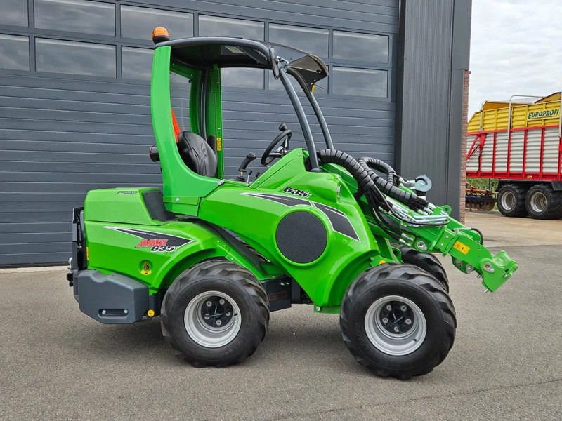 Avant 635i Rental mini-shovel - Minicargadora de cadenas: foto 2 Avant 635i Rental mini-shovel - Minicargadora de cadenas: foto 2