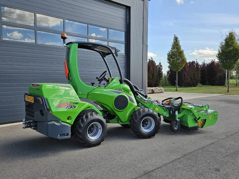 Avant 735i Rental mini-shovel - Minicargadora de cadenas: foto 3 Avant 735i Rental mini-shovel - Minicargadora de cadenas: foto 3