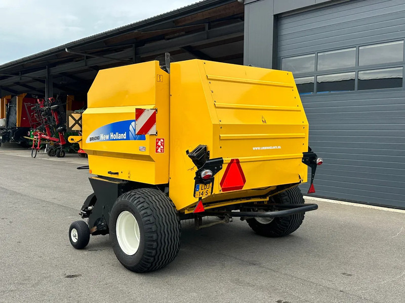 New Holland BR6090 balenpers - Maquinaria agrícola: foto 5 New Holland BR6090 balenpers - Maquinaria agrícola: foto 5