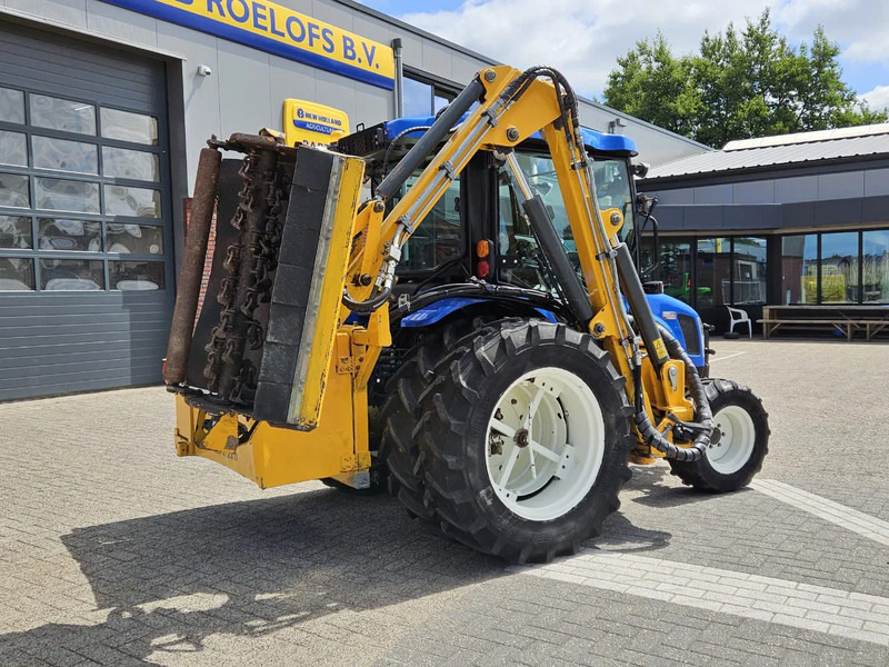 New Holland Boomer 3050 met Bos Maaiarm - Mini tractor: foto 4 New Holland Boomer 3050 met Bos Maaiarm - Mini tractor: foto 4