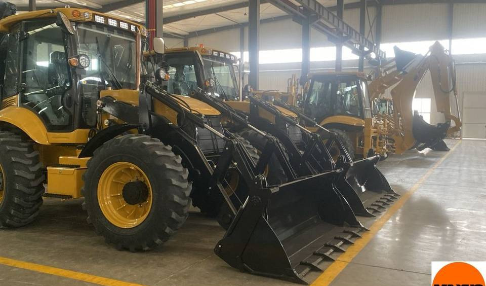 NEW MAXUS 4CX Backhoe Loader Warranty up to 10 YEARS НОВА Копарко-Навантажувач MAXUS 4CX Гарантія до 10 РОКІВ NOWA Koparko Ładowarka MAXUS 4CX Gwarancja do 10 LAT - Retroexcavadora: foto 3 NEW MAXUS 4CX Backhoe Loader Warranty up to 10 YEARS НОВА Копарко-Навантажувач MAXUS 4CX Гарантія до 10 РОКІВ NOWA Koparko Ładowarka MAXUS 4CX Gwarancja do 10 LAT - Retroexcavadora: foto 3