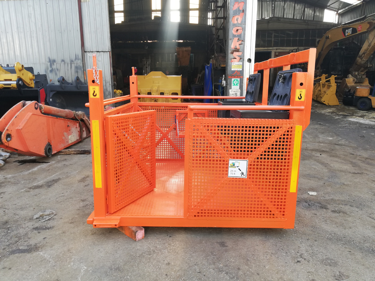 Manitou Basket attachment - Cazo para Excavadora de demolición: foto 4 Manitou Basket attachment - Cazo para Excavadora de demolición: foto 4