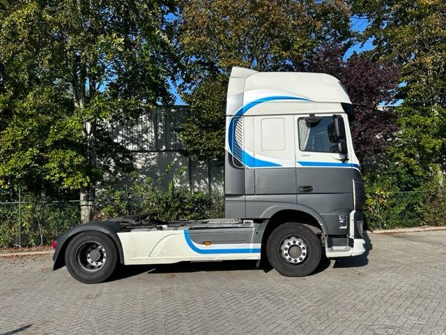 Cabeza tractora DAF XF 106 460 Super Space Cab 780.000km: foto 20