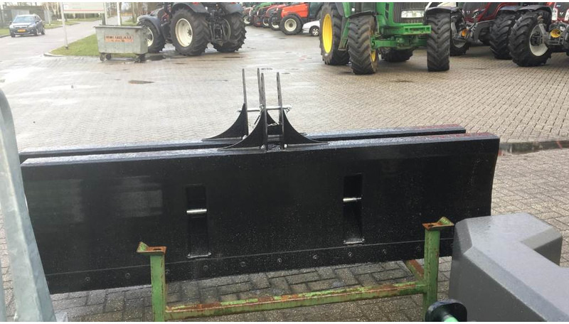 Onbekend Frontschuif - Piezas de recambio para Maquinaria agrícola: foto 2 Onbekend Frontschuif - Piezas de recambio para Maquinaria agrícola: foto 2