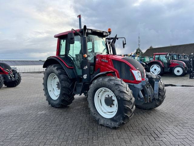 Tractor Valtra N123 Hitech5: foto 10