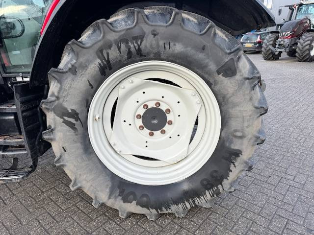 Tractor Valtra N123 Hitech5: foto 16
