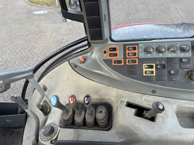 Tractor Valtra N123 Hitech5: foto 19