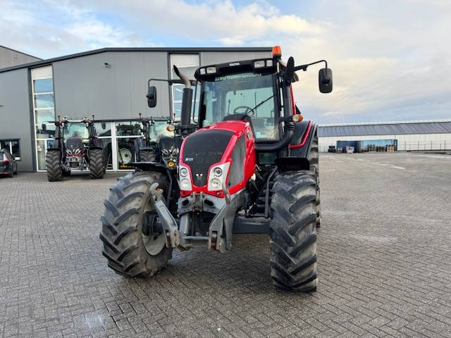 Tractor Valtra N123 Hitech5: foto 6