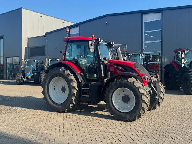 Valtra N134 Hitech - Tractor: foto 4 Valtra N134 Hitech - Tractor: foto 4