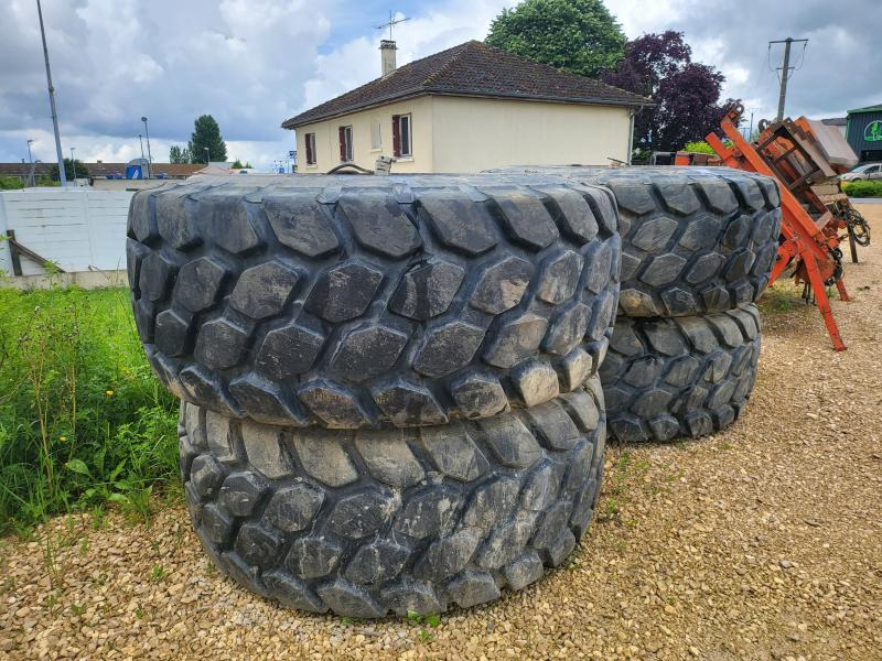 Bridgestone  - Neumático para Maquinaria de construcción: foto 1 Bridgestone  - Neumático para Maquinaria de construcción: foto 1