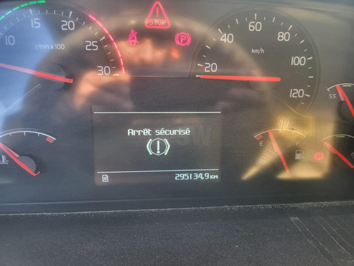 Bomba de hormigón Volvo FM 380: foto 16