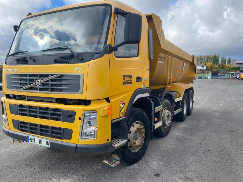 Volvo FM 400 - Camión volquete: foto 3 Volvo FM 400 - Camión volquete: foto 3