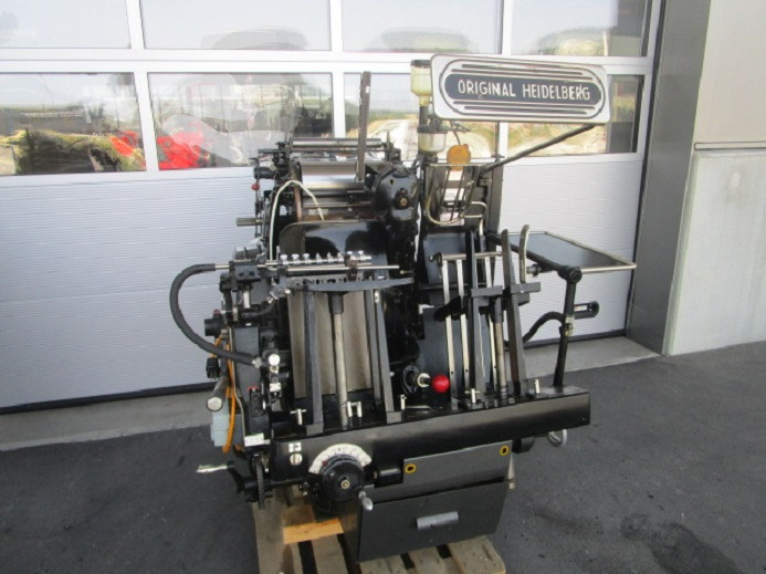 HEIDELBERG TIEGEL A4 MIT HEISSFOLIENPRÄGEEINRICHTUNG - Máquina offset: foto 2 HEIDELBERG TIEGEL A4 MIT HEISSFOLIENPRÄGEEINRICHTUNG - Máquina offset: foto 2