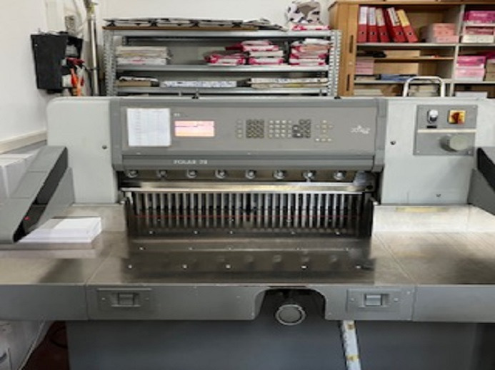 POLAR 78 ES - Máquina de corte de papel: foto 1 POLAR 78 ES - Máquina de corte de papel: foto 1