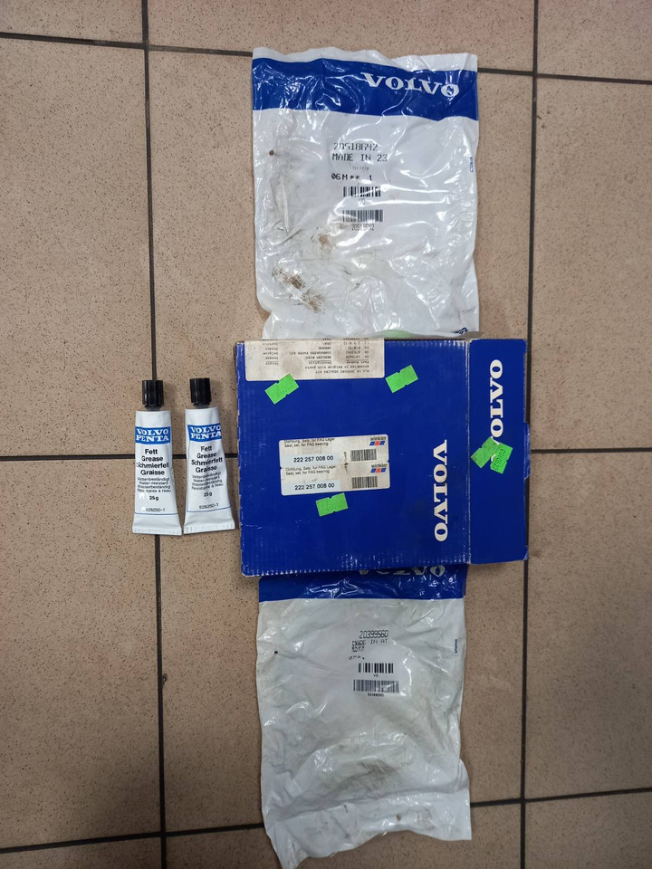 VOLVO; RENAULT FM7; FM10; FM12; FL6; FL7; FL10; FL12; FH12; FH16; MIDLUM; PREMIUM; MAGNUM; KERAX - Eje posterior: foto 4 VOLVO; RENAULT FM7; FM10; FM12; FL6; FL7; FL10; FL12; FH12; FH16; MIDLUM; PREMIUM; MAGNUM; KERAX - Eje posterior: foto 4