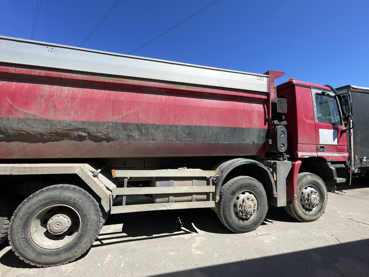 MERCEDES-BENZ Actros 4148 - Camión volquete: foto 5 MERCEDES-BENZ Actros 4148 - Camión volquete: foto 5