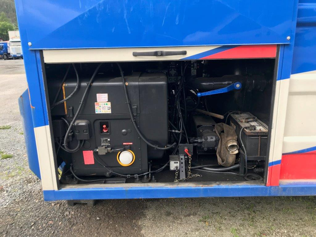 VacuDrain 332 (1) - Limpieza de alcantarillado, Carrocería intercambiable/ Contenedor: foto 2 VacuDrain 332 (1) - Limpieza de alcantarillado, Carrocería intercambiable/ Contenedor: foto 2