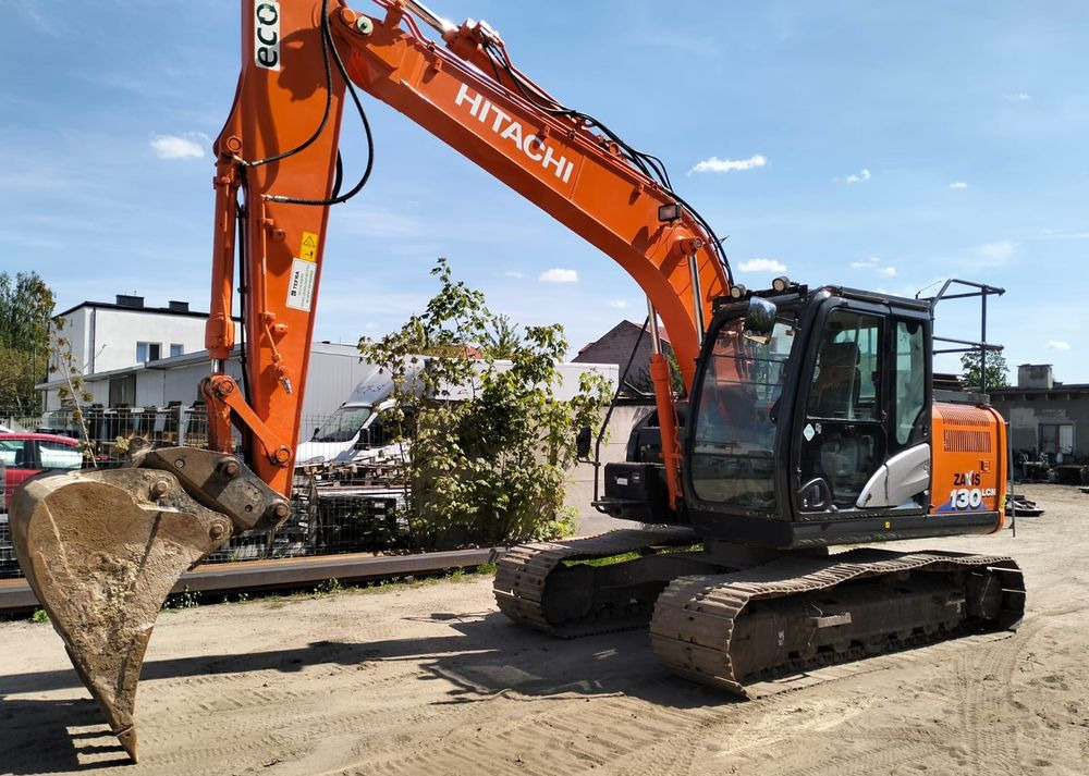 Hitachi ZX130 LCN-6 - Excavadora de cadenas: foto 1 Hitachi ZX130 LCN-6 - Excavadora de cadenas: foto 1