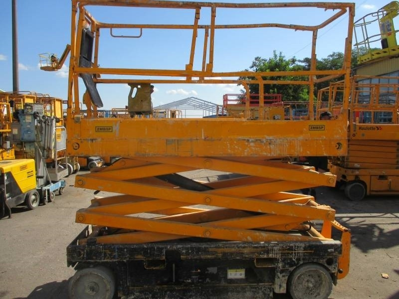 Haulotte Compact 8 - Plataforma de tijeras: foto 5 Haulotte Compact 8 - Plataforma de tijeras: foto 5