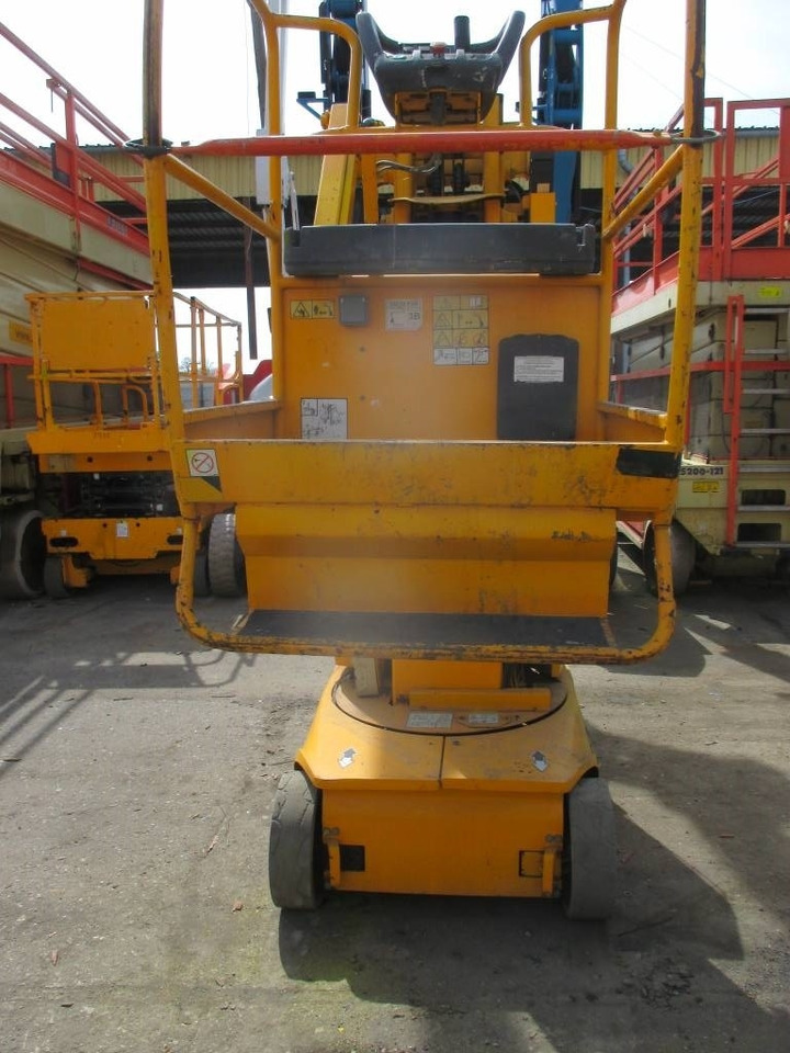 Plataforma de mástil vertical JLG Toucan 8 E: foto 7 Plataforma de mástil vertical JLG Toucan 8 E: foto 7