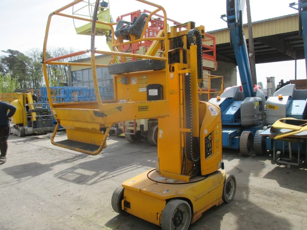 Plataforma de mástil vertical JLG Toucan 8 E: foto 6 Plataforma de mástil vertical JLG Toucan 8 E: foto 6