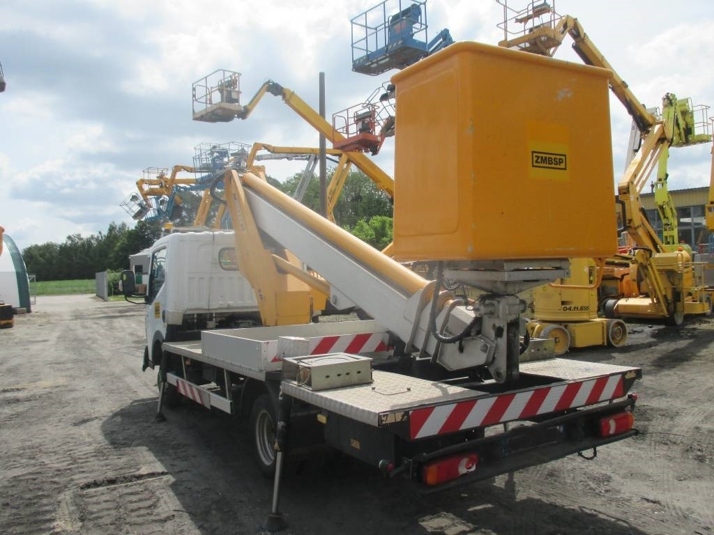 Multitel MT 202 DS - Camión con plataforma elevadora: foto 5 Multitel MT 202 DS - Camión con plataforma elevadora: foto 5