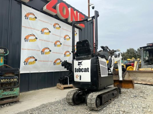 Bobcat E10 Joystick à 12500€ HT - Miniexcavadora: foto 4 Bobcat E10 Joystick à 12500€ HT - Miniexcavadora: foto 4