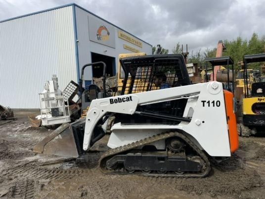 Bobcat T110 Joystick - Minicargadora de cadenas: foto 1 Bobcat T110 Joystick - Minicargadora de cadenas: foto 1