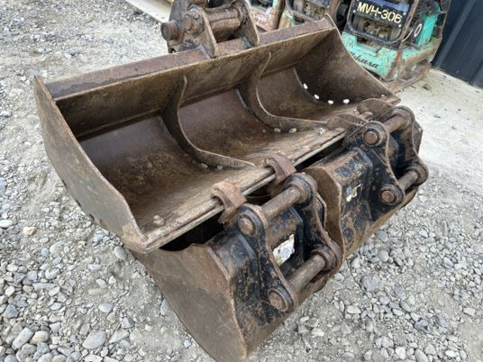 Miniexcavadora Caterpillar 303.5ECR à 28500 euros HT: foto 10