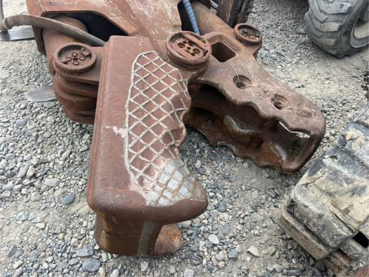 Croc béton montabert pelle 20T à 30T - Cizalla de demolición: foto 4 Croc béton montabert pelle 20T à 30T - Cizalla de demolición: foto 4