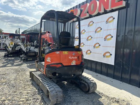 Miniexcavadora Kubota U27-4 à 20500 € HT: foto 6