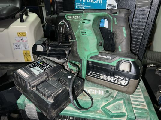 Marteau perforateur burineur hitachi - Equipo de construcción: foto 4 Marteau perforateur burineur hitachi - Equipo de construcción: foto 4