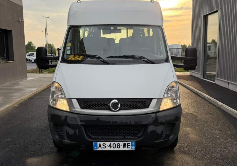 Iveco Daily DURISOTTI / 28miejsc - Autobús suburbano: foto 2 Iveco Daily DURISOTTI / 28miejsc - Autobús suburbano: foto 2