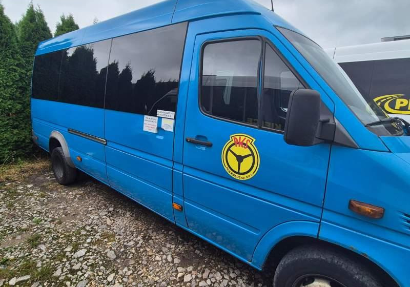 Mercedes-Benz Sprinter 413 CDI 20+6 - Minibús, Furgoneta de pasajeros: foto 3 Mercedes-Benz Sprinter 413 CDI 20+6 - Minibús, Furgoneta de pasajeros: foto 3