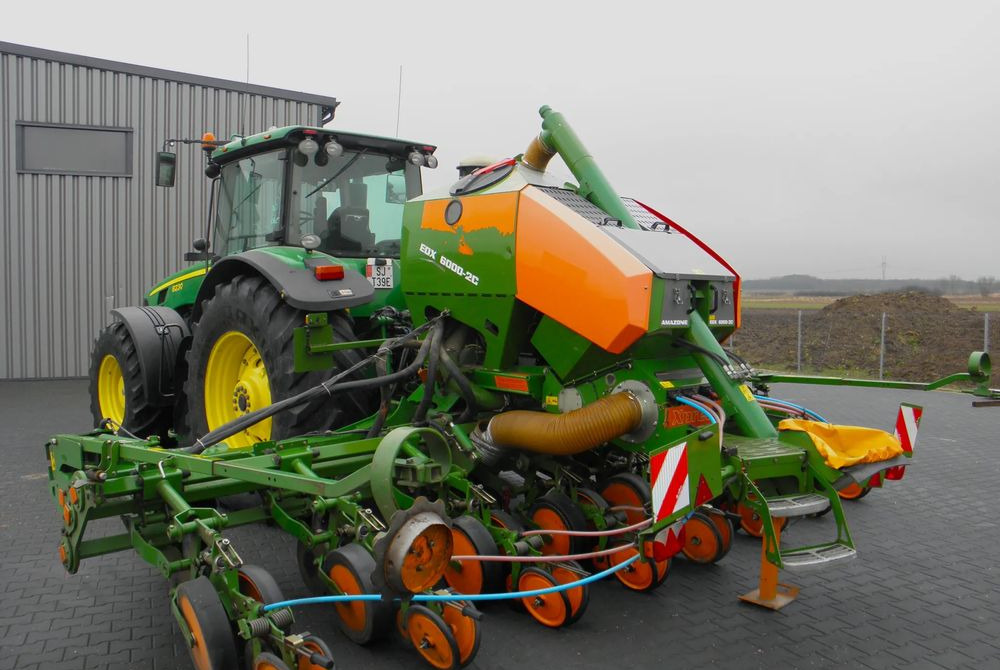 Amazone EDX 6000-2C Xpress 8 rzedowy, Nie Malowany, Stan Bardzo Dobry - Sembradora: foto 5 Amazone EDX 6000-2C Xpress 8 rzedowy, Nie Malowany, Stan Bardzo Dobry - Sembradora: foto 5