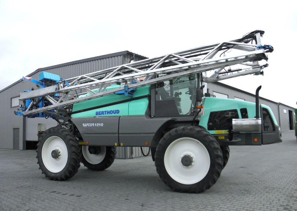 Berthoud Raptor 4240 36 M, GPS Trimble Automatyczne wylaczanie sekcji, Nie Malowany, Stan Bardzo Dobry - Pulverizador autopropulsado: foto 2 Berthoud Raptor 4240 36 M, GPS Trimble Automatyczne wylaczanie sekcji, Nie Malowany, Stan Bardzo Dobry - Pulverizador autopropulsado: foto 2