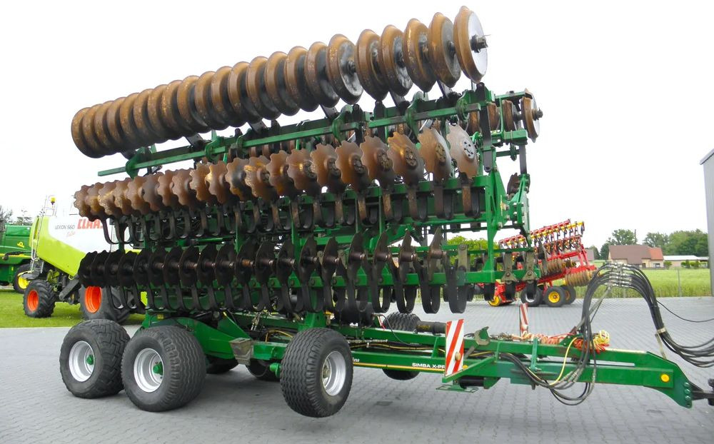 Great Plains Simba X-Prees 10 Stan Bardzo Dobry, 2014 Rok, Nie Malowana - Equipo para trabajo del suelo: foto 1 Great Plains Simba X-Prees 10 Stan Bardzo Dobry, 2014 Rok, Nie Malowana - Equipo para trabajo del suelo: foto 1