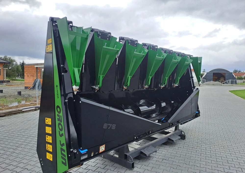 Oros Oros SUN 676 6 rzędowy, Nowe Przystawki do zbioru Słonecznika - Cabezal de girasol: foto 5 Oros Oros SUN 676 6 rzędowy, Nowe Przystawki do zbioru Słonecznika - Cabezal de girasol: foto 5