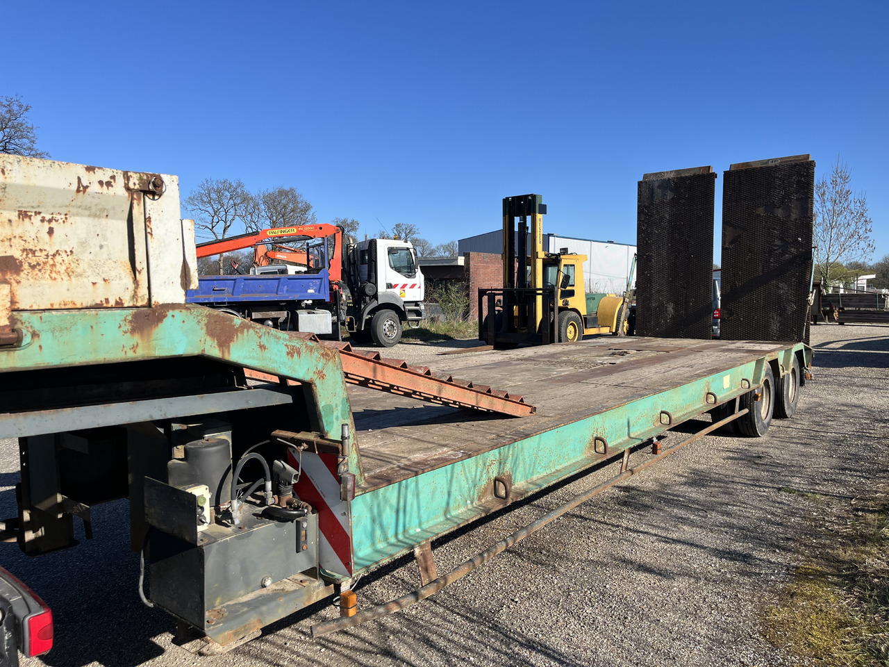 ACTM S32215 porte engins surbaissé rampes - Semirremolque góndola rebajadas: foto 5 ACTM S32215 porte engins surbaissé rampes - Semirremolque góndola rebajadas: foto 5