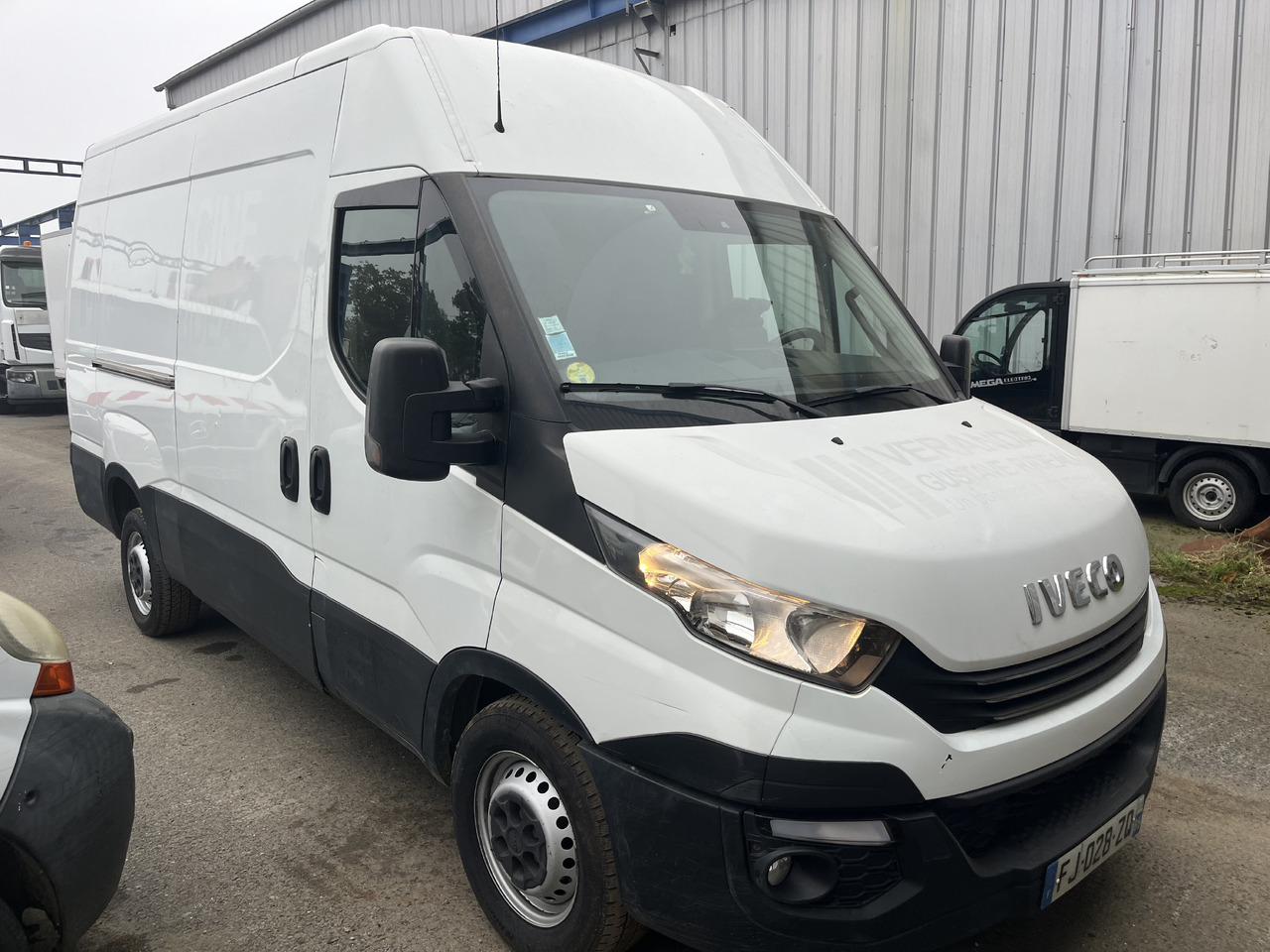 Iveco 35-180 35s18 11M3 - Furgón: foto 4 Iveco 35-180 35s18 11M3 - Furgón: foto 4