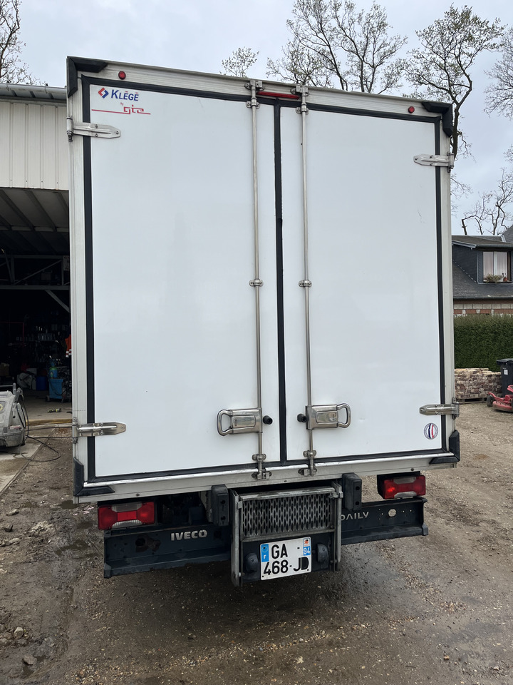 Iveco Daily 35-140 35c14 frigorifique - Furgoneta frigorifica: foto 4 Iveco Daily 35-140 35c14 frigorifique - Furgoneta frigorifica: foto 4