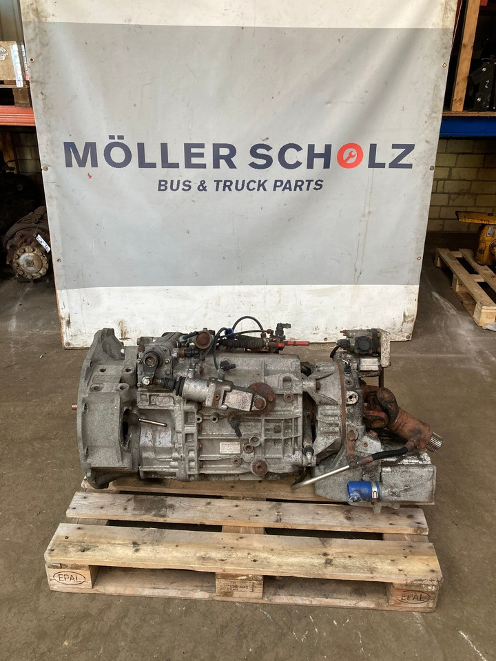 Mercedes-Benz Schaltgetriebe Mercedes GO210-6 GO 210-6 714.140 Setra Retarder - Caja de cambios y piezas para Autobús: foto 1 Mercedes-Benz Schaltgetriebe Mercedes GO210-6 GO 210-6 714.140 Setra Retarder - Caja de cambios y piezas para Autobús: foto 1