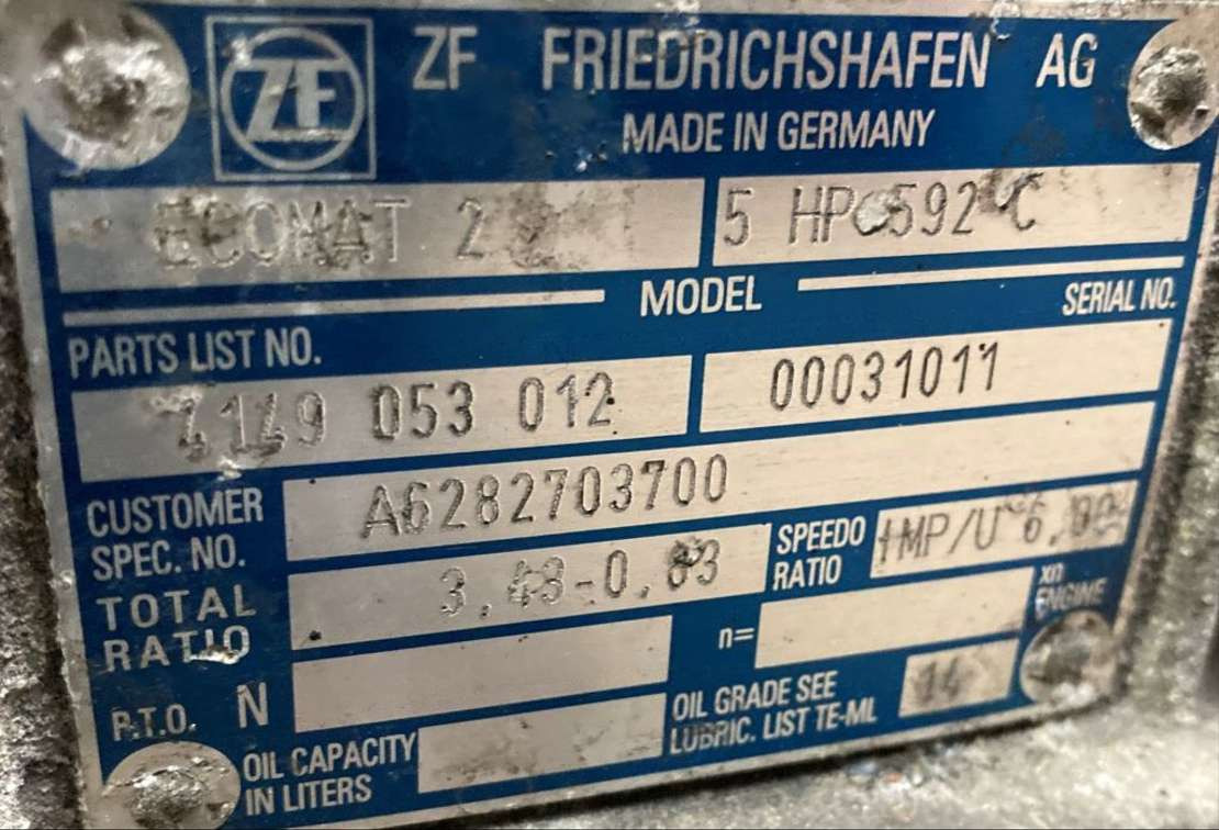 ZF Getriebe ZF 5HP 592C 5HP592C 4149053012 Mercedes Citaro Ecomat 2 - Caja de cambios para Autobús: foto 2 ZF Getriebe ZF 5HP 592C 5HP592C 4149053012 Mercedes Citaro Ecomat 2 - Caja de cambios para Autobús: foto 2