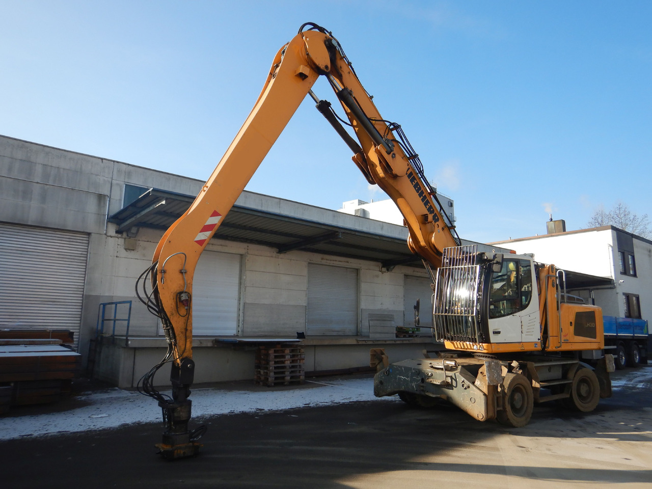 LIEBHERR LH 30 Industry - Manipulador de materiales: foto 5 LIEBHERR LH 30 Industry - Manipulador de materiales: foto 5